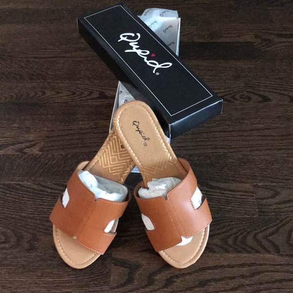 🆕 Vegan Leather Slide on Sandals (Cognac) - Picture 2 of 2